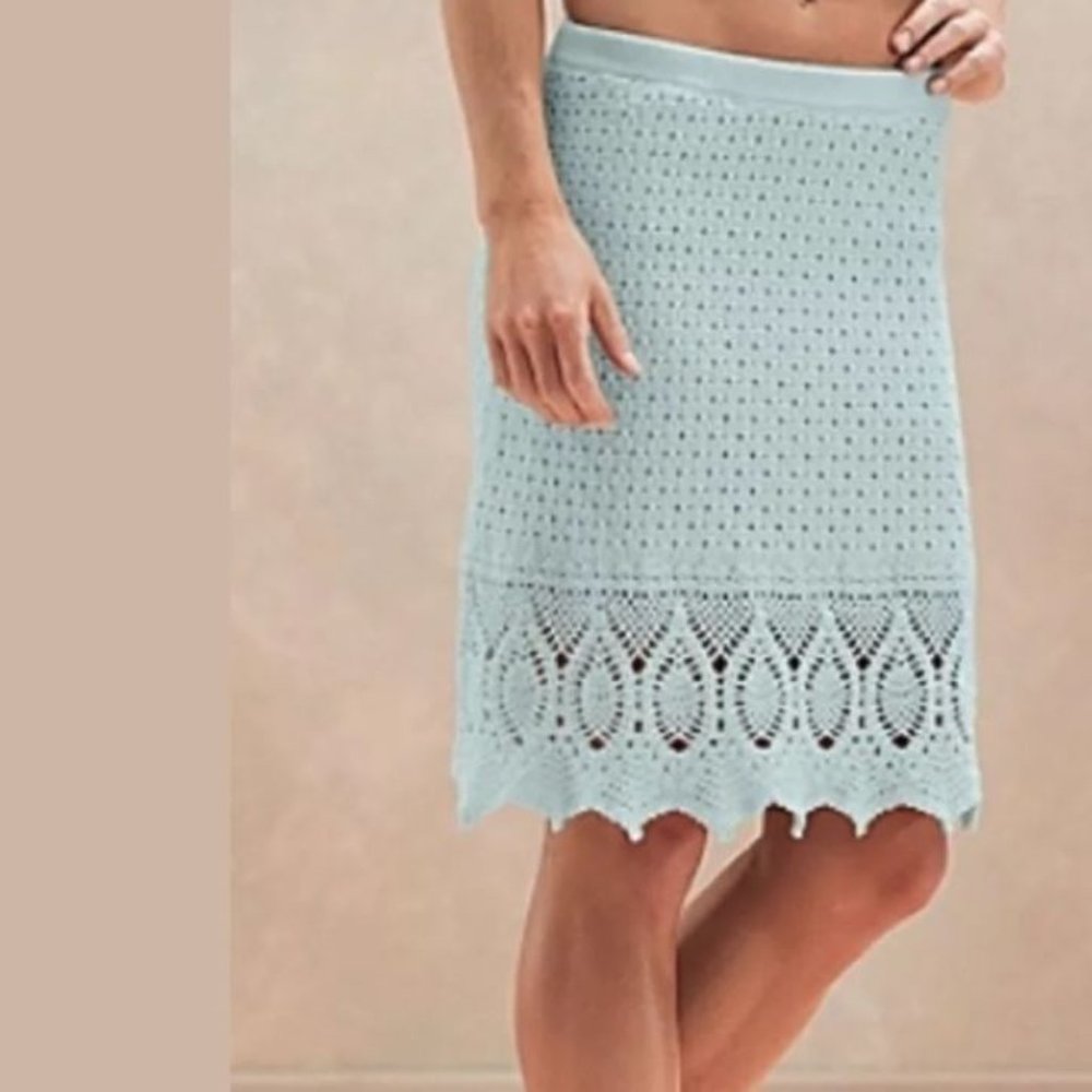 Athleta  Blue Crochet Lace Knitted skirt SZ. M